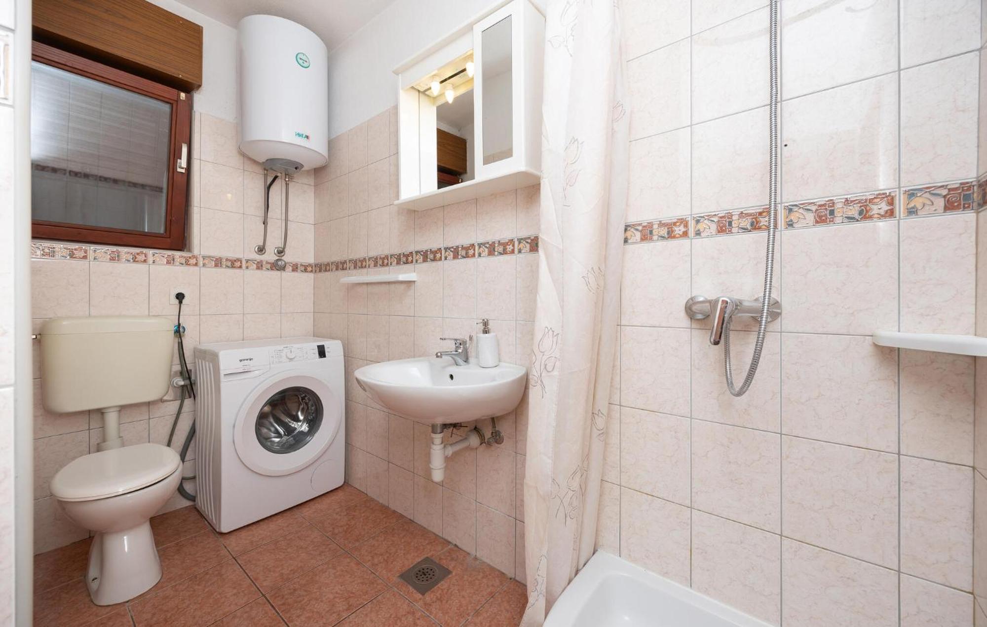 3 Bedroom Gorgeous Apartment In Trogir Exterior photo